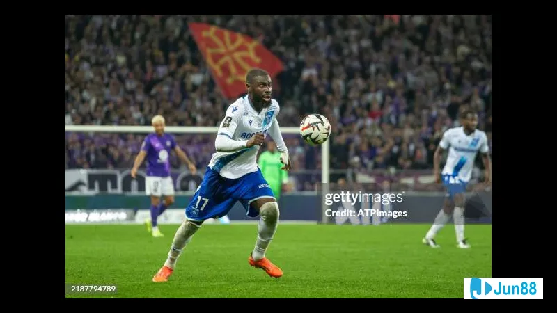 Hình ảnh hành động trong trận đấu Auxerre vs Toulouse